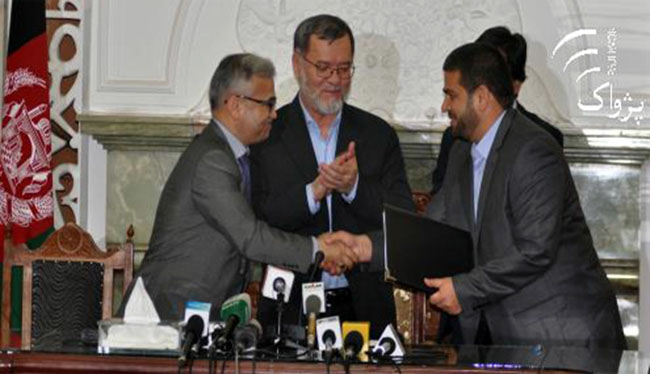 Contracts for 3 Mega Road  Projects Signed in Kabul